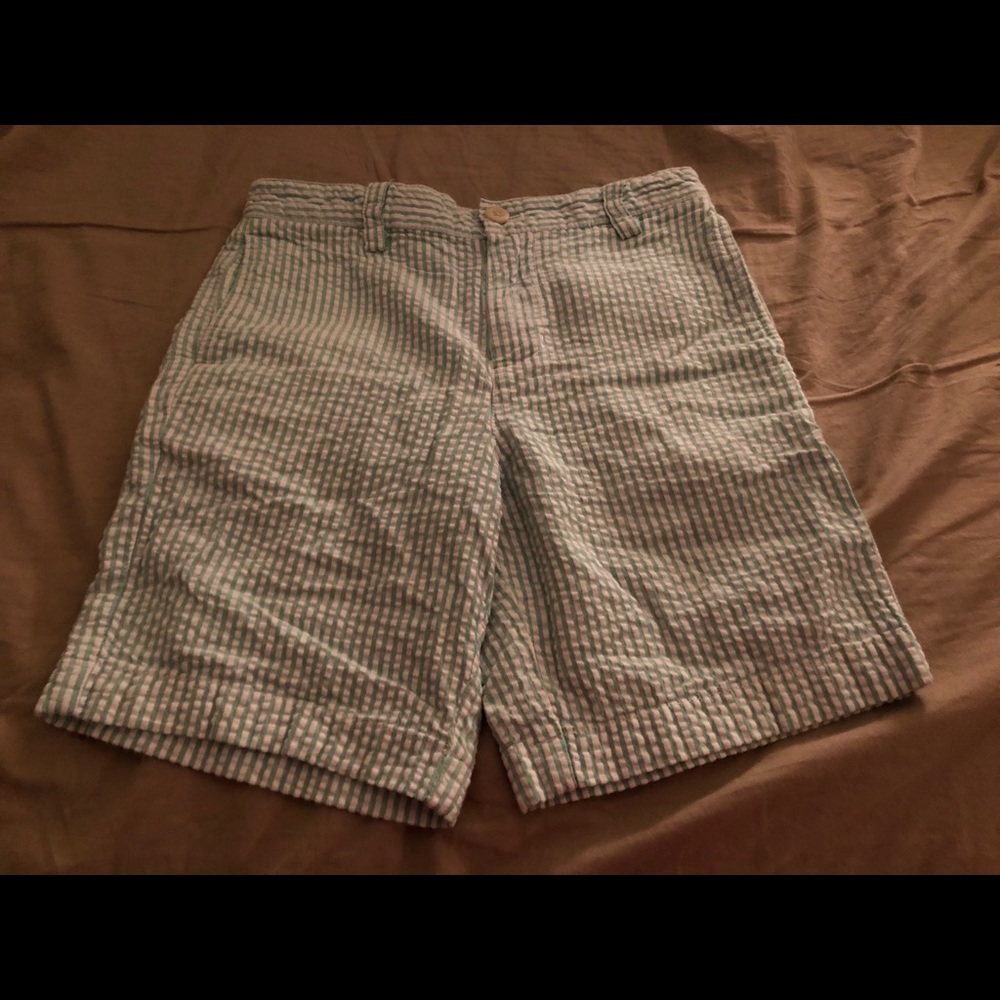Vineyard Vines boys shorts size 7